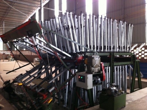 臺灣油壓拼板機