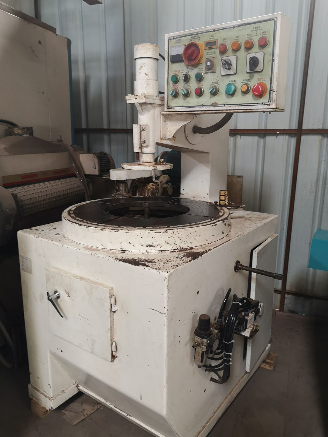 臺灣內圓仿形機