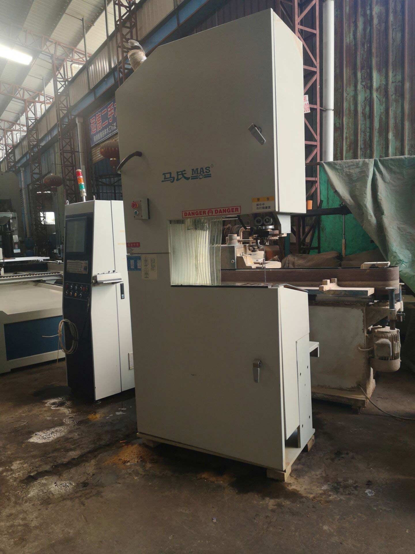 馬氏數控帶鋸機