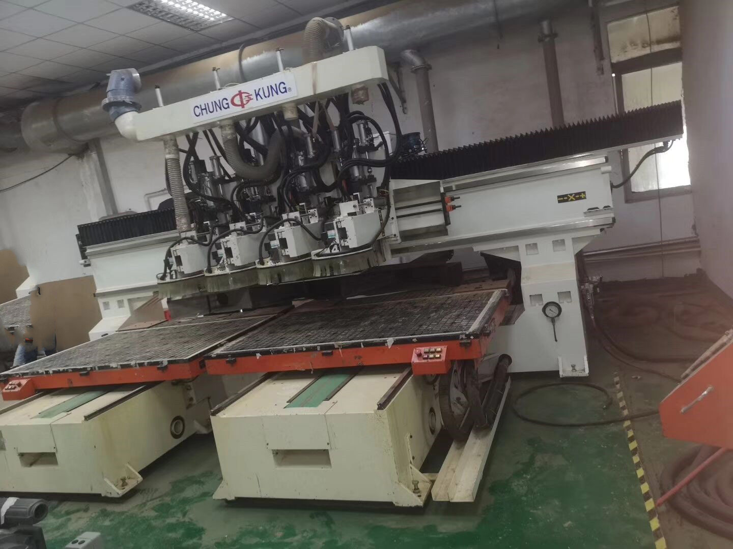 臺灣中工CNC加工中心