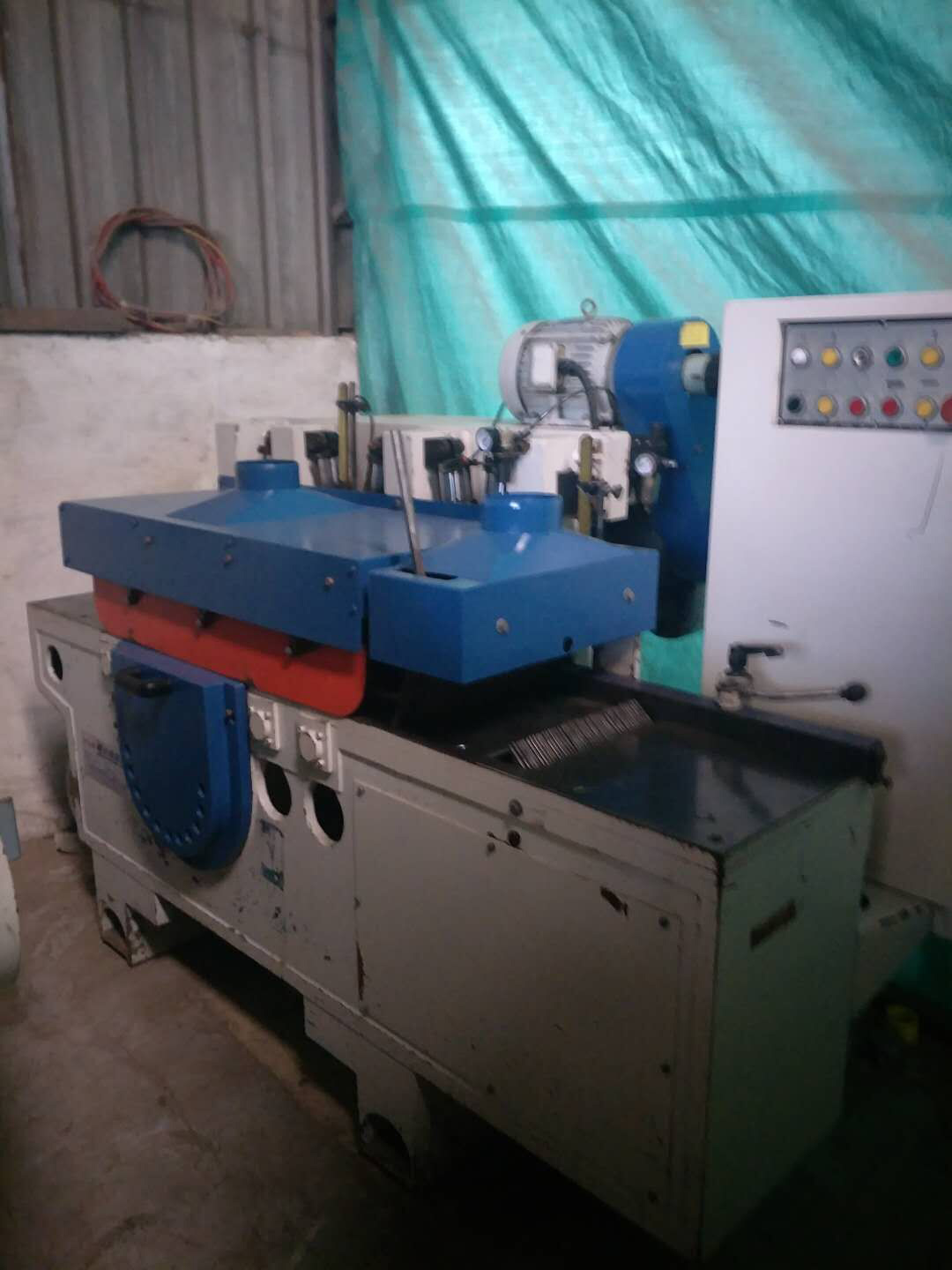 臺(tái)灣重型多片鋸