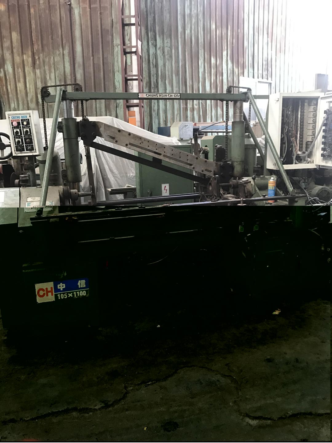 二手臺灣背刀車床