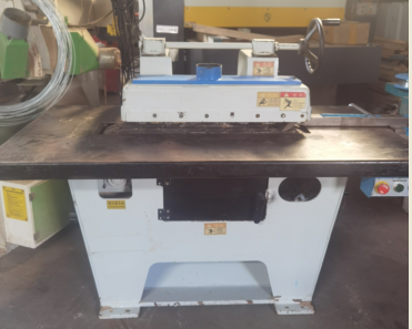 臺(tái)灣萬德力單片縱鋸機(jī)