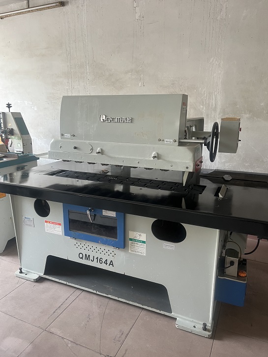青城自動(dòng)QMJ164A單片鋸